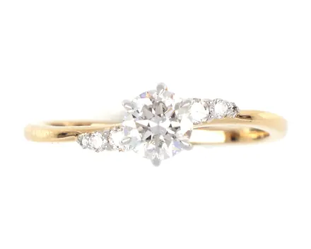 Ring, round centre stone, Ref. SJR44562